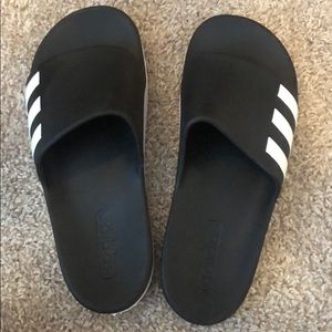 Adidas slides only worn once!